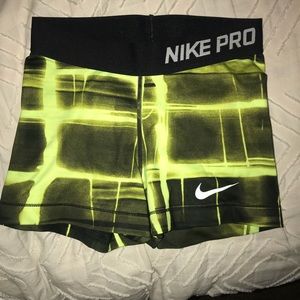 Womans Nike pros